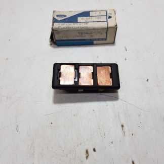 Ford Escort Tailgate Contact plate lower 6641036