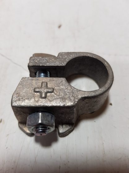 Square post to round post battery terminal converters - Image 4