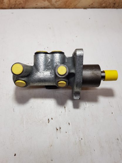 Vauxhall Astra, Cavalier 1986 - 1995 non abs brake master cylinder