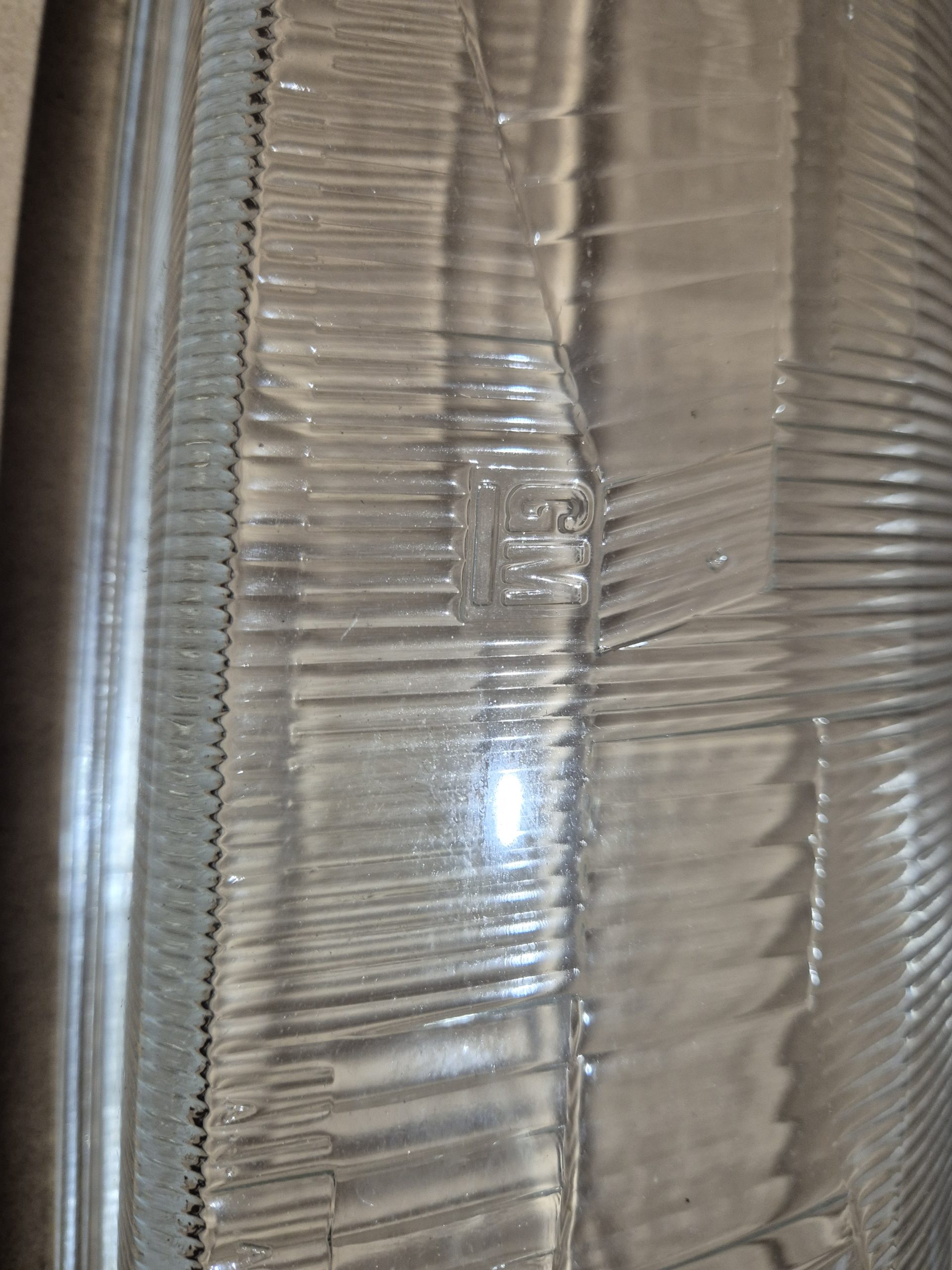 Vauxhall Cavalier mk3 genuine headlamp glass - Image 2