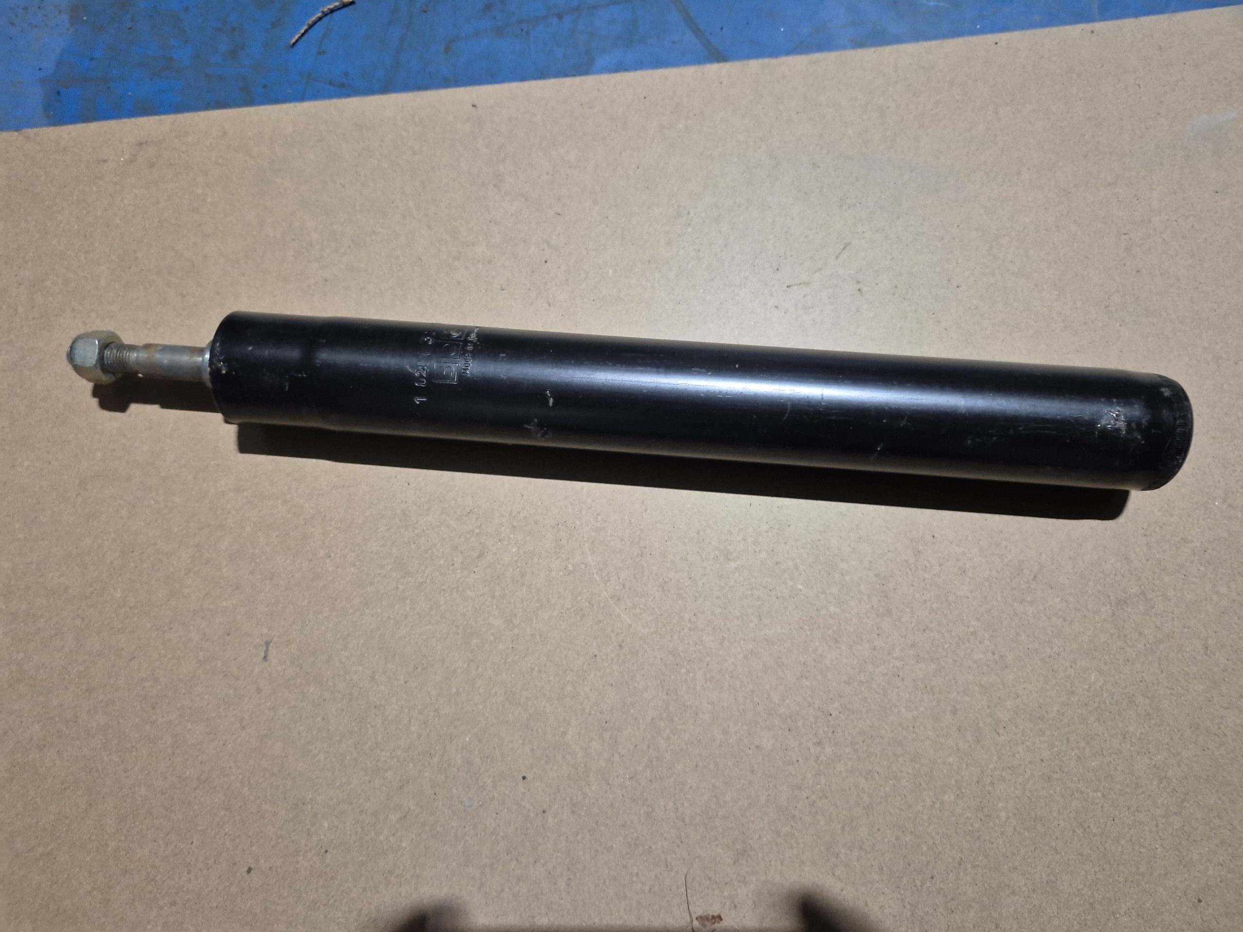 Vauxhall Cavalier Boge front shocks pair of 1981 - 1984 - Image 2